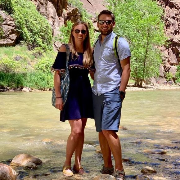 Meet your Posher, Melissa - Picture 1 of 1